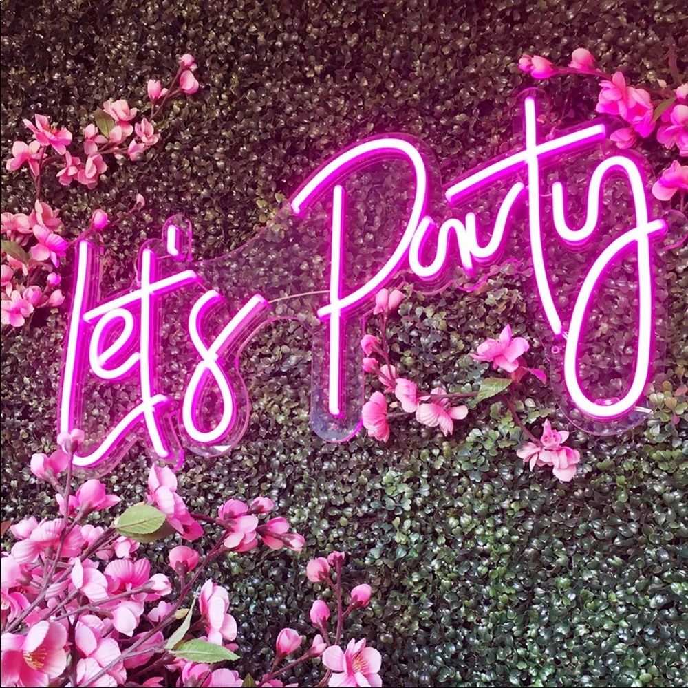 Summer Sneak Peak Posh Party June 6th! - Picture 2 of 4